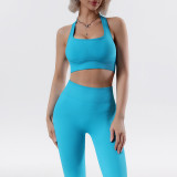 European and American style sports yoga outfit for women, featuring a halter neck sports bra and tummy control, butt-lifting yoga pants for running and fitness