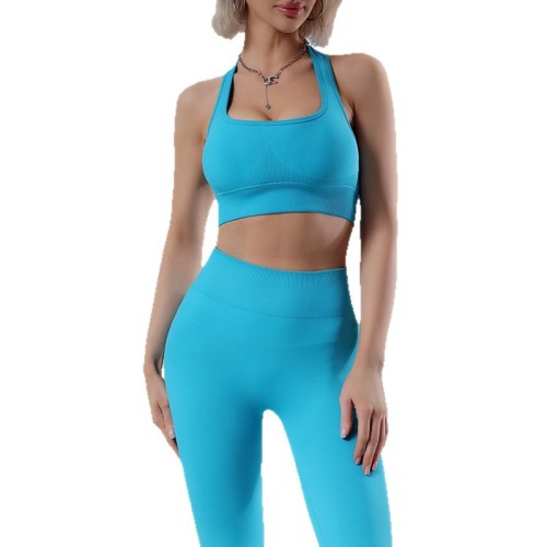 European and American style sports yoga outfit for women, featuring a halter neck sports bra and tummy control, butt-lifting yoga pants for running and fitness