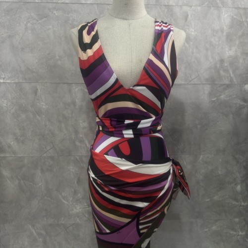 New one-piece and two-piece bikini European and American sexy swimwear