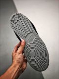 NIKE SB Dunk Low Be@rbrick CZ5127-001