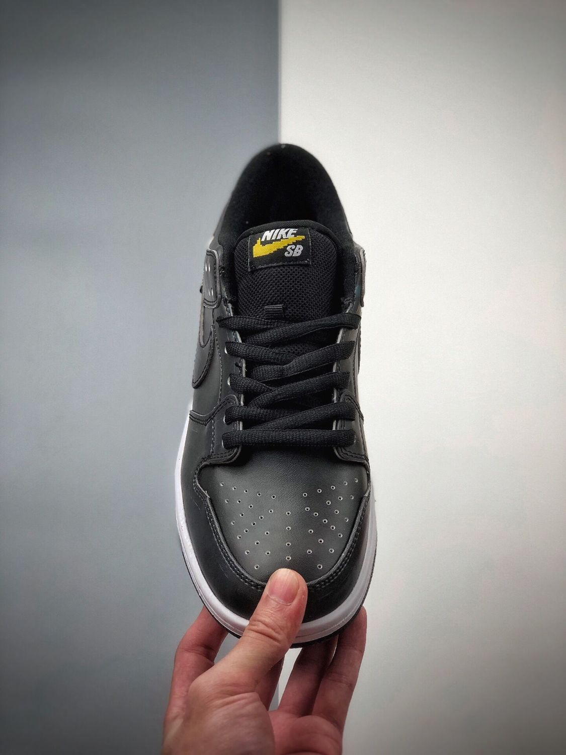 nike sb civilist
