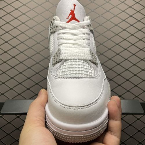 Air Jordan 4   White Oreo CT8527-100