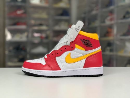 Air Jordan 1 Light Fusion Red 高帮/粉红/白色/激光橙555088-603