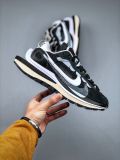 Sacai x Nike VaporWaffle 黑白配色 CV1363-001