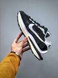 Sacai x Nike VaporWaffle 黑白配色 CV1363-001
