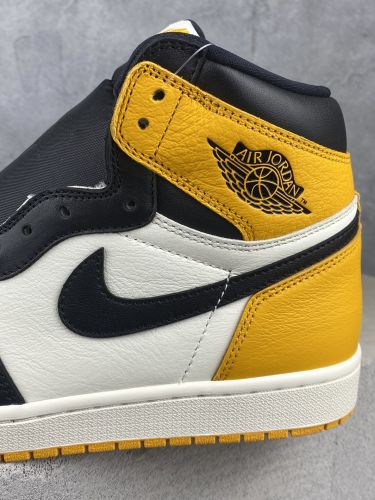 Air Jordan AJ1 Retro High  yellow toe 黑黄脚趾 555088-711