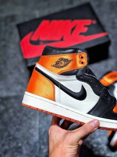 Air jordan 1 shattered backboard 黑丝绸扣碎 av3725-010