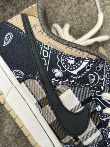 Travis Scott x Nike SB Dunk  Jackboys  腰果花 CT5053-001