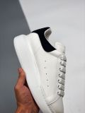 Alexander McQueen/亚历山大麦昆 松糕鞋厚底增高小白鞋植绒皮面尾