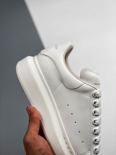 Alexander McQueen/亚历山大麦昆 松糕鞋厚底增高小白鞋