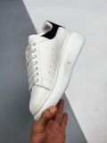 Alexander McQueen/亚历山大麦昆 松糕鞋厚底增高小白鞋植绒皮面尾