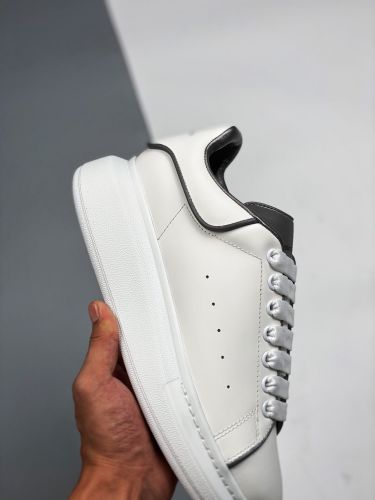 Alexander McQueen/亚历山大麦昆 松糕鞋厚底增高小白鞋反光