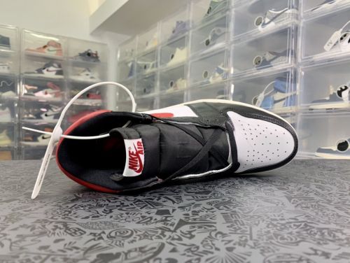Air Jordan 1 Black/White-Sail-Gym Red 黑脚趾/红钩(2019)555088-061