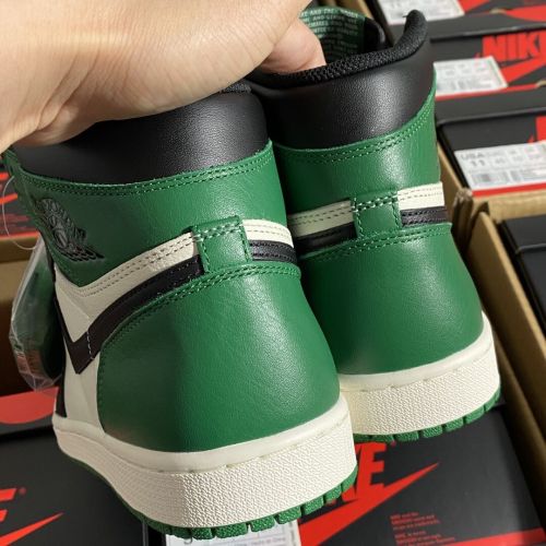 Air Jordan 1   Pine Green   AJ1乔1 绿脚趾 555088-302