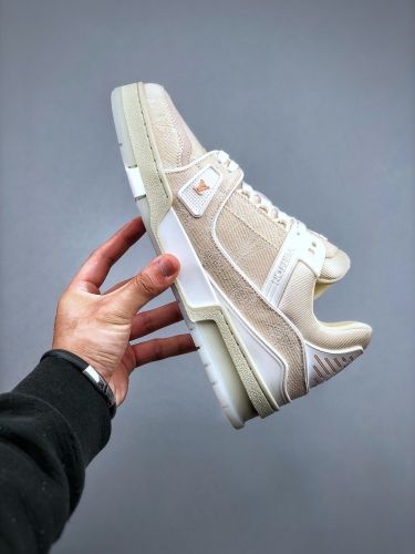 Louis Vuitton Trainer Sneaker Low休闲运动文化百搭篮球板鞋