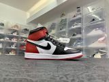 Air Jordan 1 Retro Black Toe (2016) 黑脚趾 555088-125