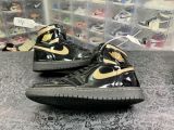 Air Jordan 1 Black/Metallic Gold 高帮/黑色/金属金/漆皮 555088-032