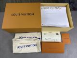 Louis Vuitton 路易威登 Trainer 休闲板鞋 米白红