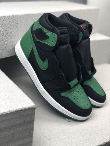 Air Jordan 1 Retro High OG “White Royal”黑绿脚趾555088-030