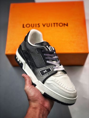 Louis Vuitton Trainer Sneaker Low休闲运动文化百搭篮球板鞋
