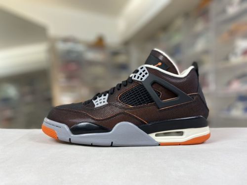 Air Jordan 4  Starfish 黑色 海星橙 浅烟灰 网格系CW7183-100