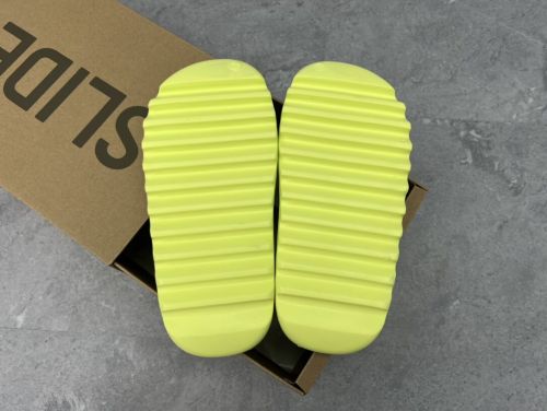 Adidas originals Yeezy Slide 休闲拖鞋 荧光绿色 GX6138
