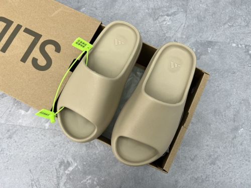 Adidas originals Yeezy Slide 休闲拖鞋 米棕色 GW1934