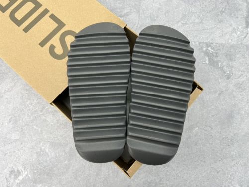 Adidas originals Yeezy Slide 休闲拖鞋 玛瑙黑色 HQ6448