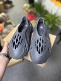 adidas Yeezy Foam Runner Onyx 深灰色 玛瑙HP8739