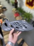 adidas Yeezy Foam Runner Onyx 深灰色 玛瑙HP8739
