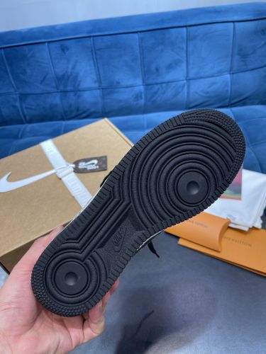 路易威登Louis Vuitton x Nike Air Force 1联名款 空军一号低帮休闲运动板鞋黑白