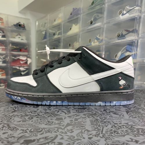 Nike Dunk SB Staple 'Panda Pigeon' 熊猫鸽子/黑白 BV1310-013