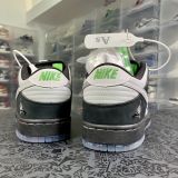 Nike Dunk SB Staple 'Panda Pigeon' 熊猫鸽子/黑白 BV1310-013
