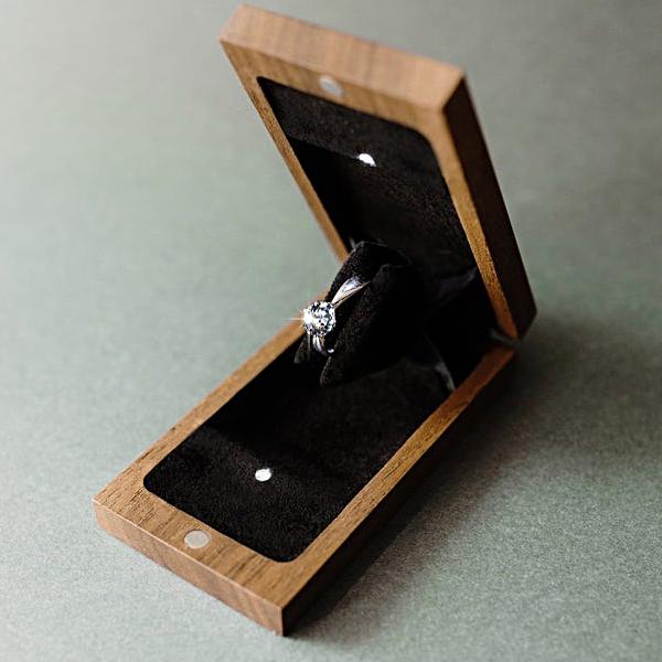 ring boxes that light up