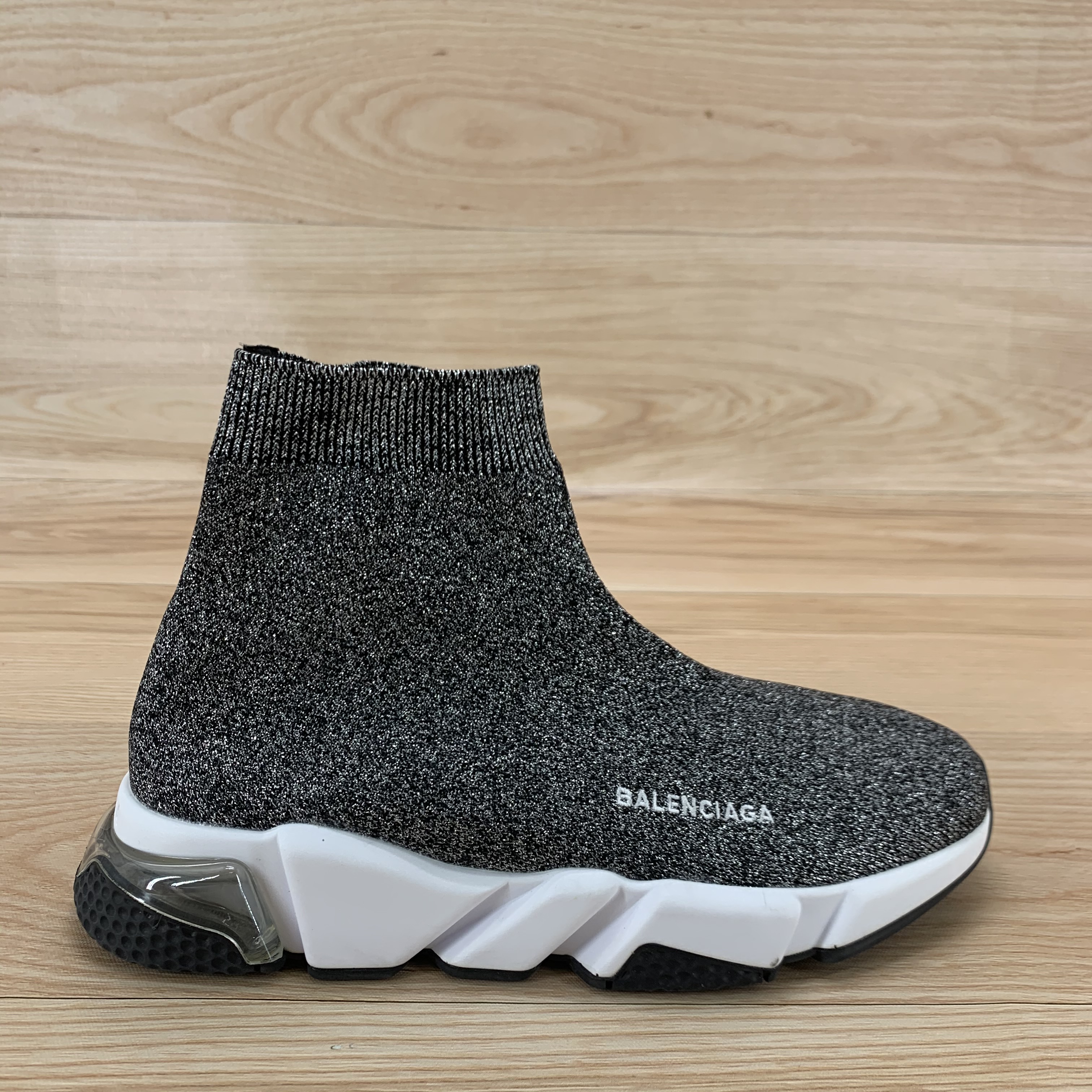 balenciaga speed trainer oreo