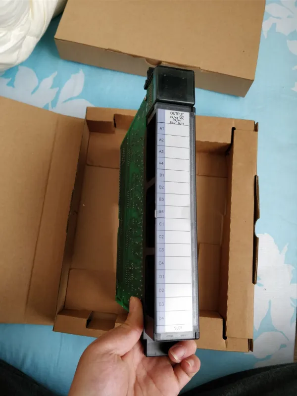 IC697MDL740