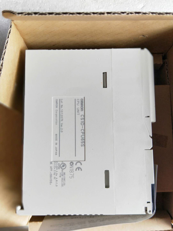 OMRON CS1D-CPU65S/PLC