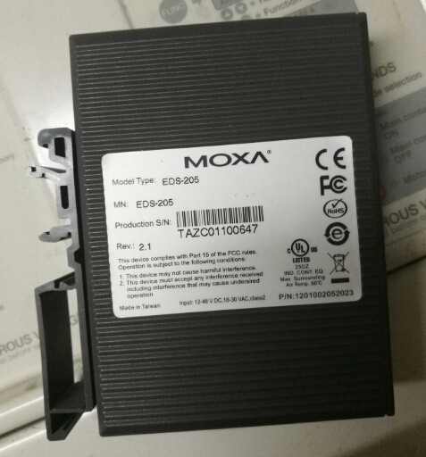 MOXA EDS-205 Switch