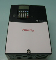 ALLEN BRADLEY POWERFLEX 70 20AE052A0AYNANC0 SER. A F/W 4.001 AC DRIVE