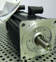 Lenze MCA 14L16-RS0P1-B24R-ST5F10N-R0SU Engine 2,1kW + brake