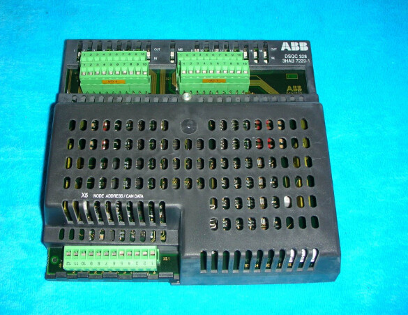 ABB DSQC328 3HAB7229-1 I/O MODULE