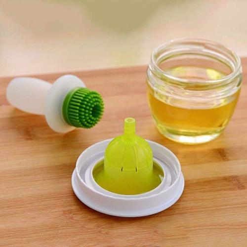 Heat Resistant Silicone Basting Set BBQ Oil Brush Baking, Roasting, Grilling, Frying, Cooking Oil Dispenser for Home Kitchen Party