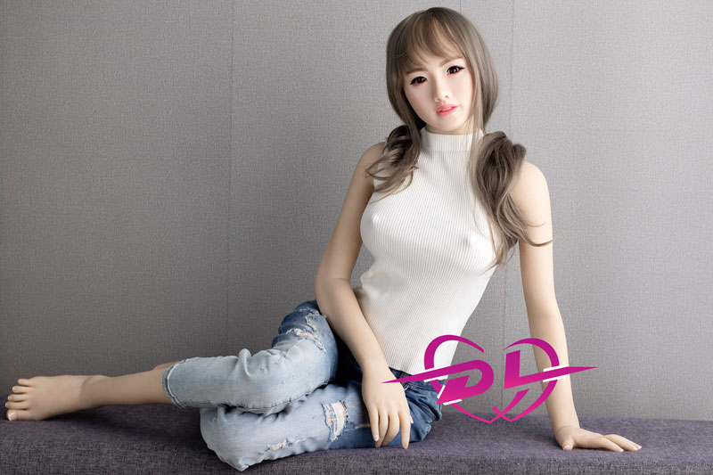 高級ラブドール
