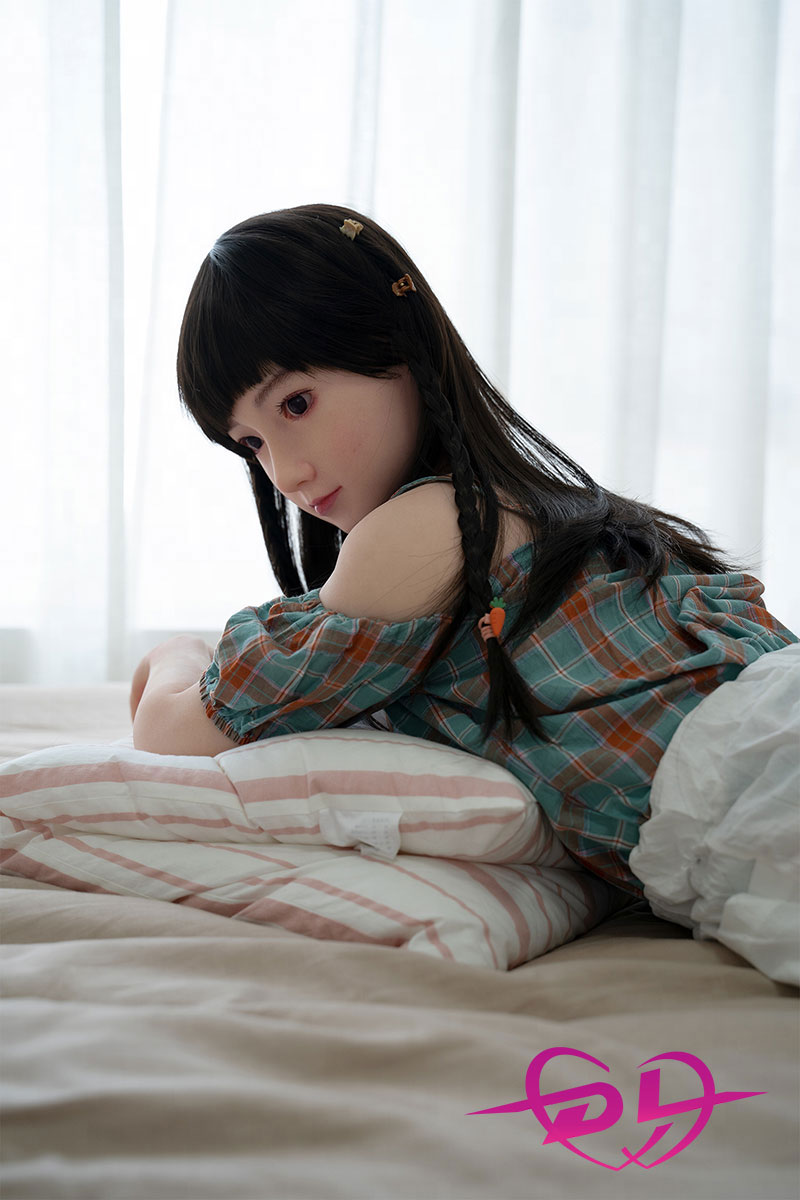 佳美 小胸 リアルラブドール
