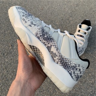 AirJordan11LowSE“Snakeskin”