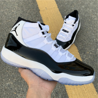 Air Jordan 11 “ Concord ”