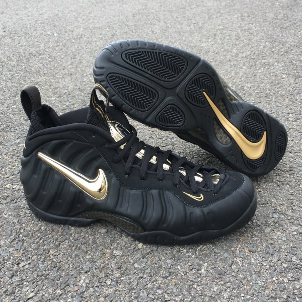 Air Foamposite Pro “Black  Metallic Gold”