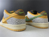 Nike SB Dunk Low“Safari”