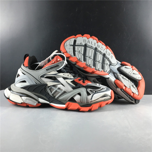 Track 2 Sneaker Black Red