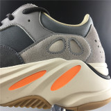 YEEZY 700 BOOST MAGNET Fv9922